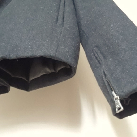 Kenneth Cole. Wool Zip-Up Wool Jacket. Grey. Large - Picture 12 of 15